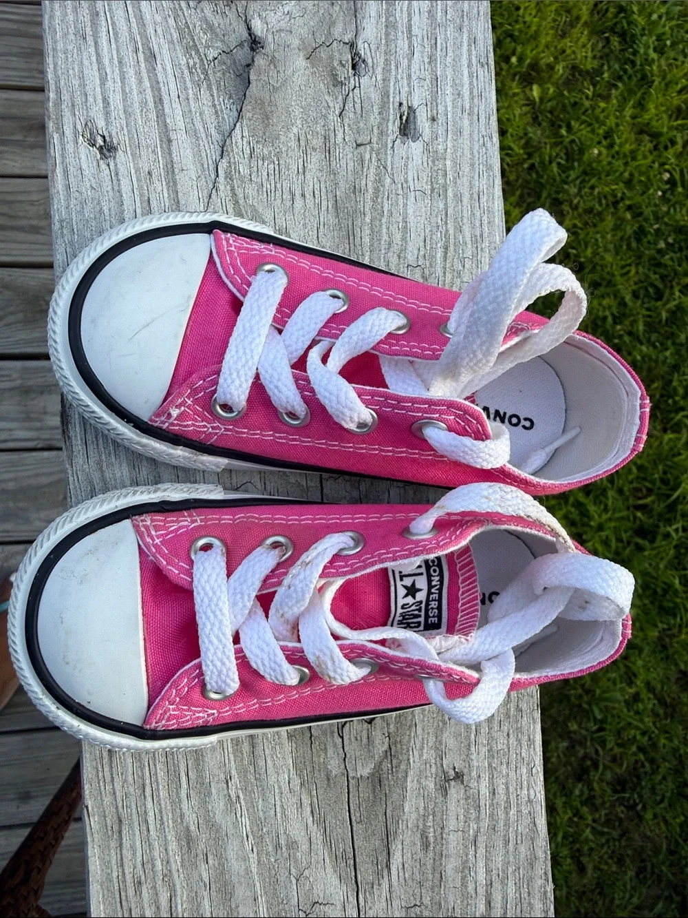 Converse Kids Pink Canvas Low-Top Sneakers with White Toe Cap